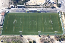 新潟県 鳥屋野運動公園球技場を全面人工芝へ改修