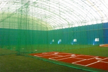 常葉学園菊川高・硬式野球部の室内練習場をロングパイル人工芝で整備
