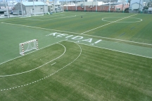 大阪経済大学・摂津キャンパスの人工芝グラウンドを改修
