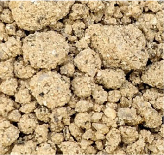 ルナクレイの透水前の土壌の状態を示す写真