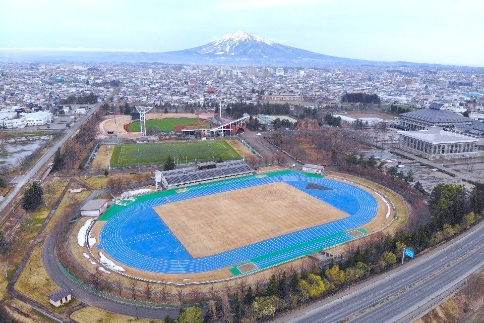弘前市運動公園陸上競技場