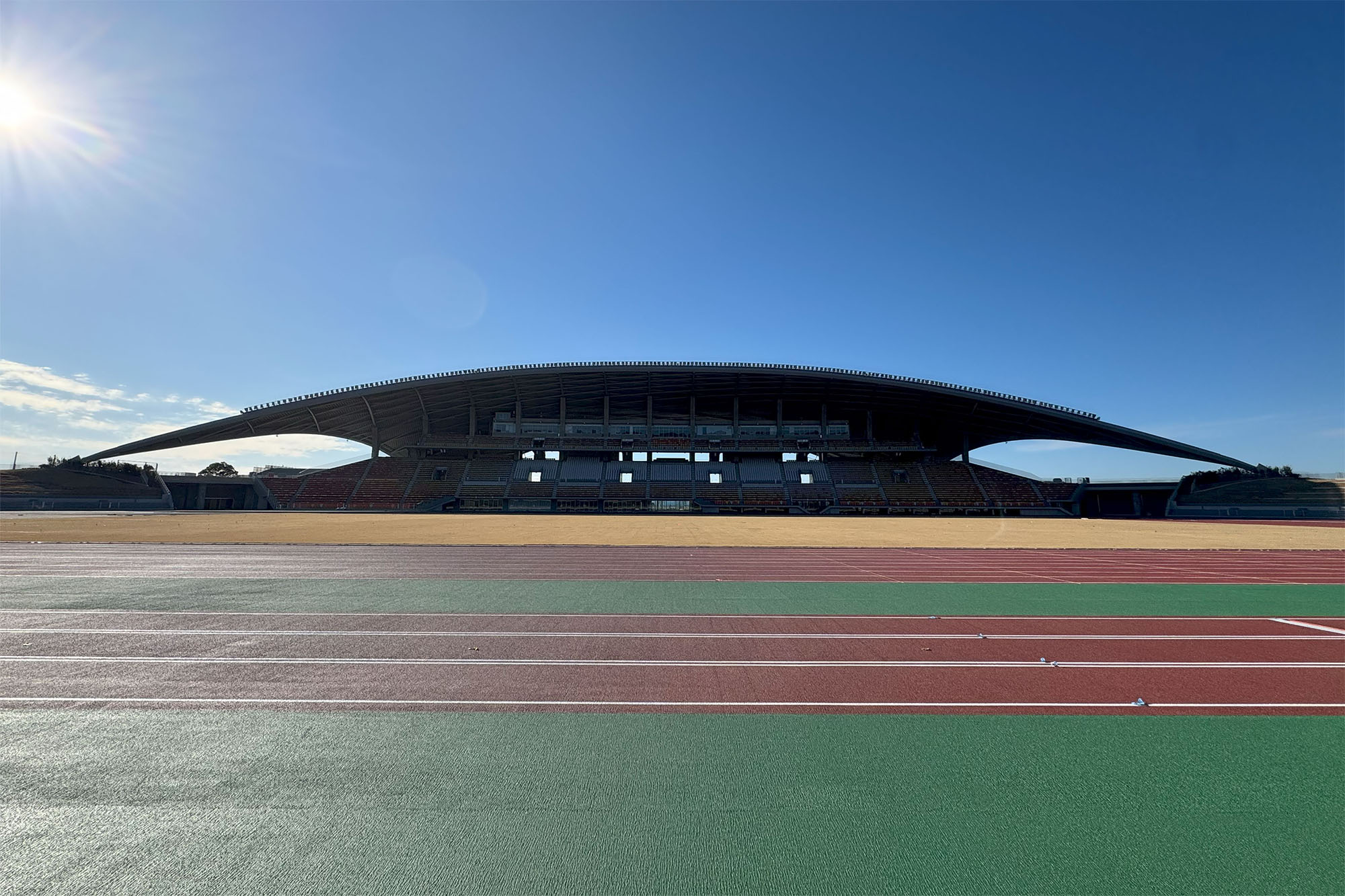 宮崎県山之口陸上競技場　KUROKIRI STADIUM