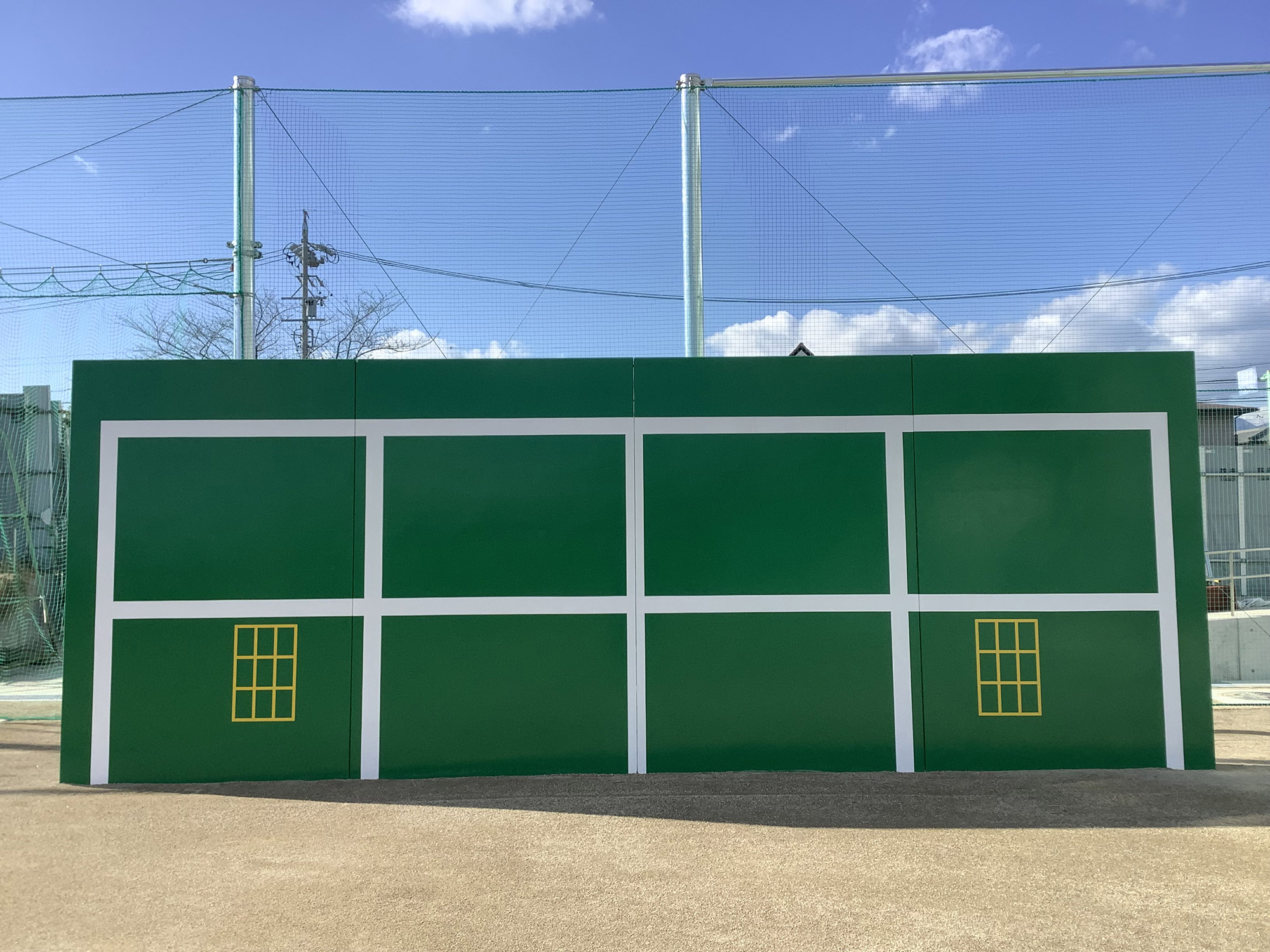 四日市市　高花平小学校　運動場
