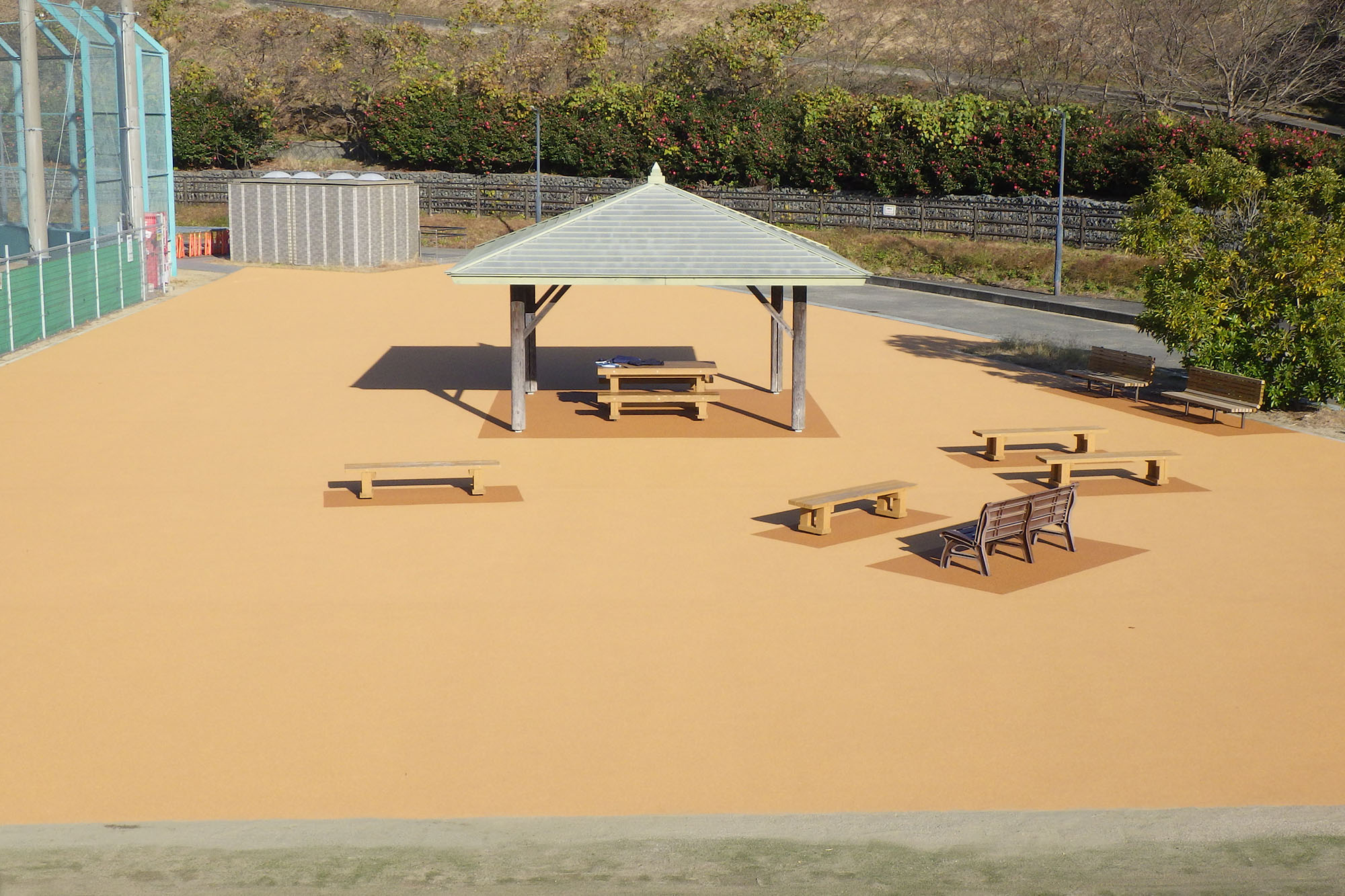 明恵の里スポーツ公園 遊具広場にゴムチップウレタン新設