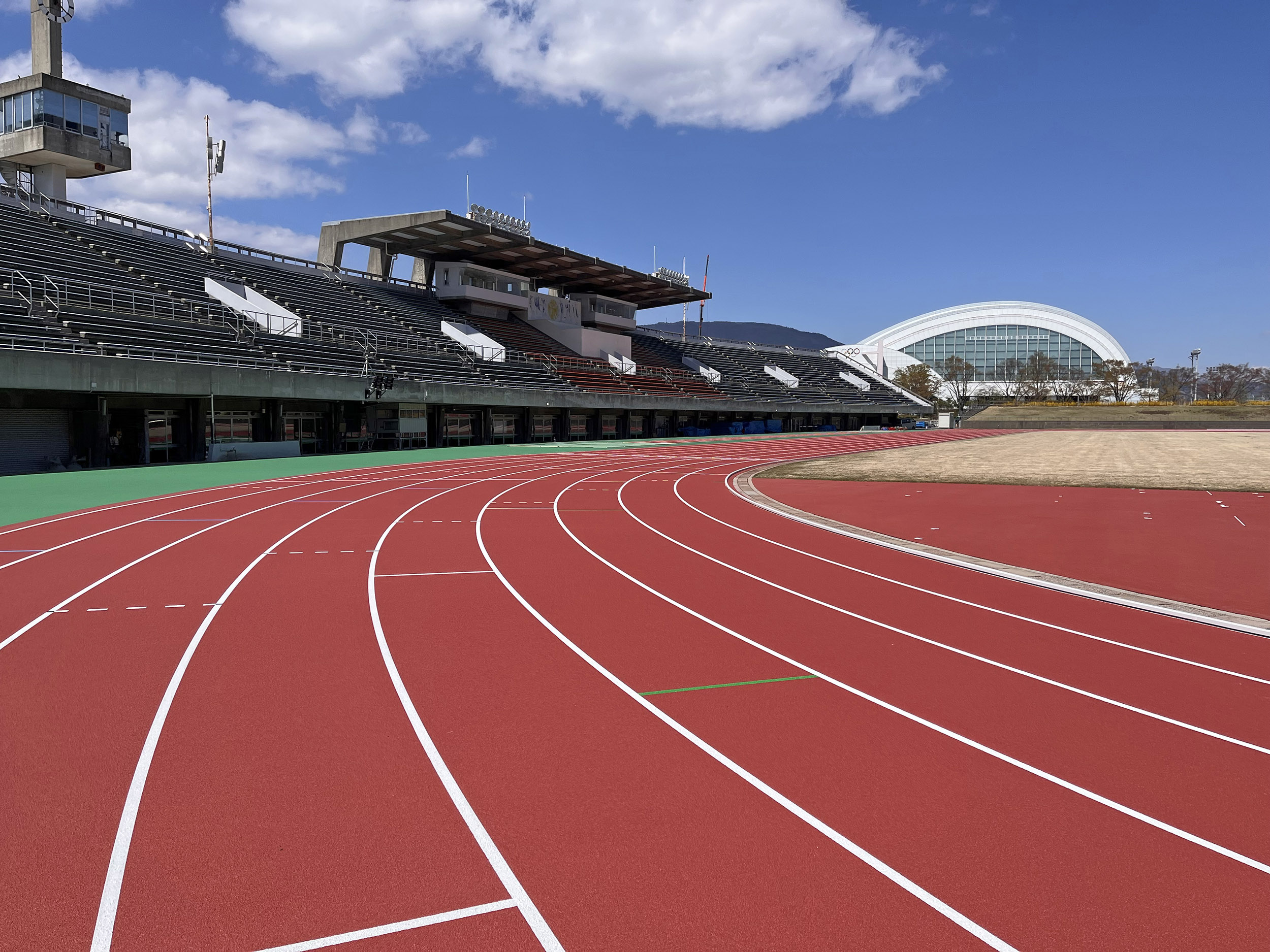 長野運動公園陸上競技場