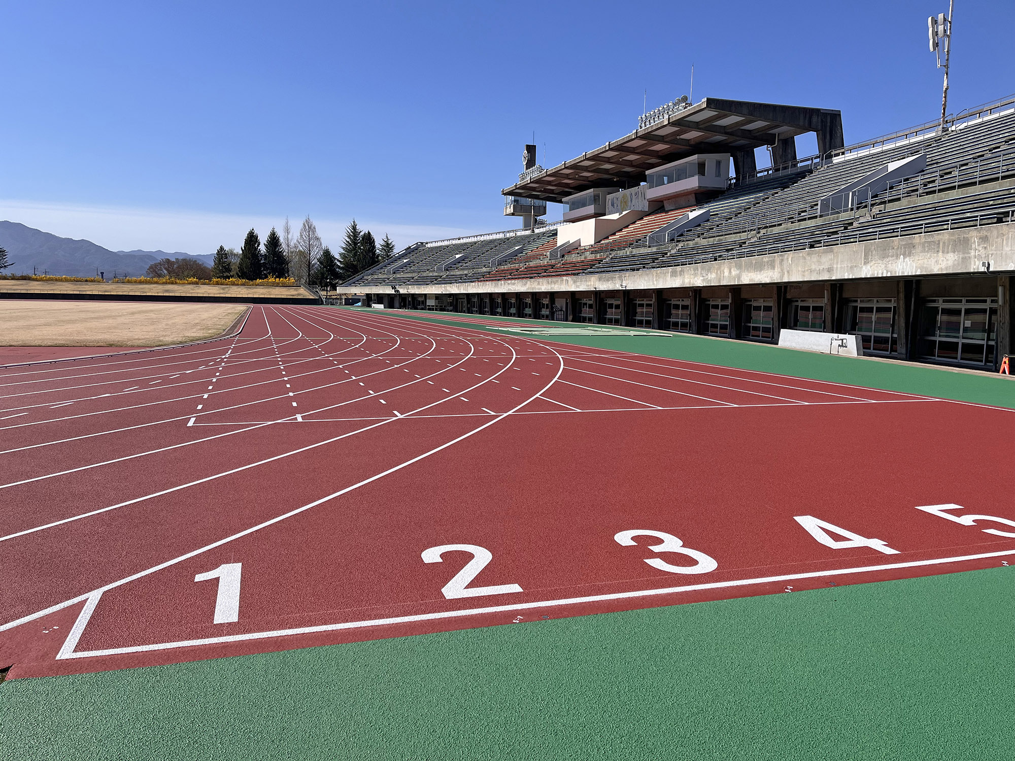 長野運動公園陸上競技場