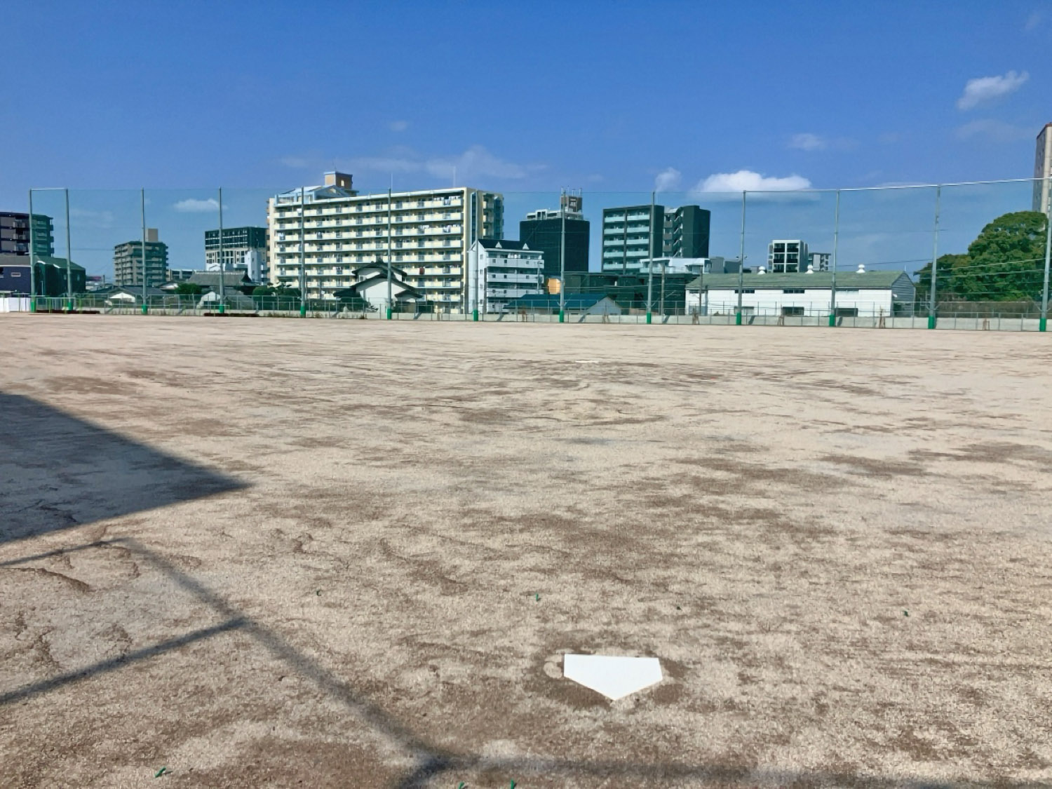 福岡市西区 周船寺中学校グラウンド